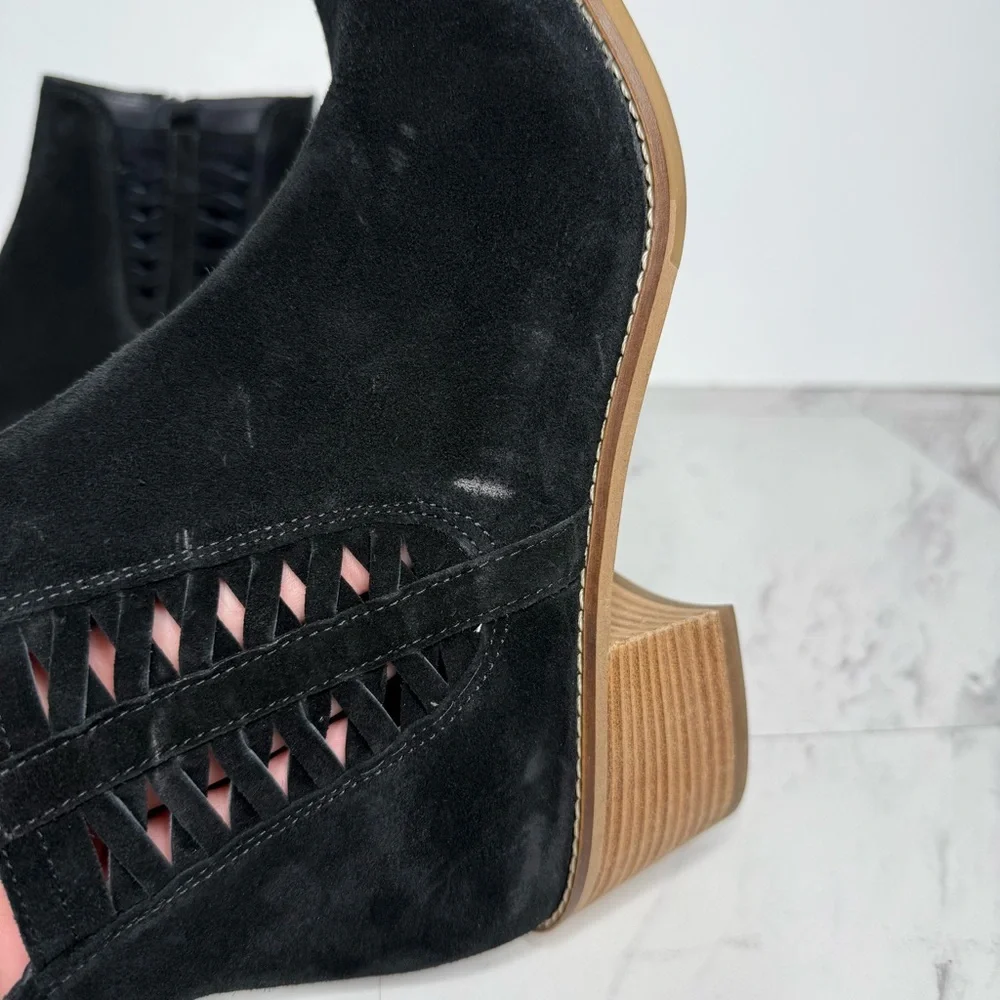 Paul Green Vienna Black Suede Stacked Heel Bootie 6 / 8.5